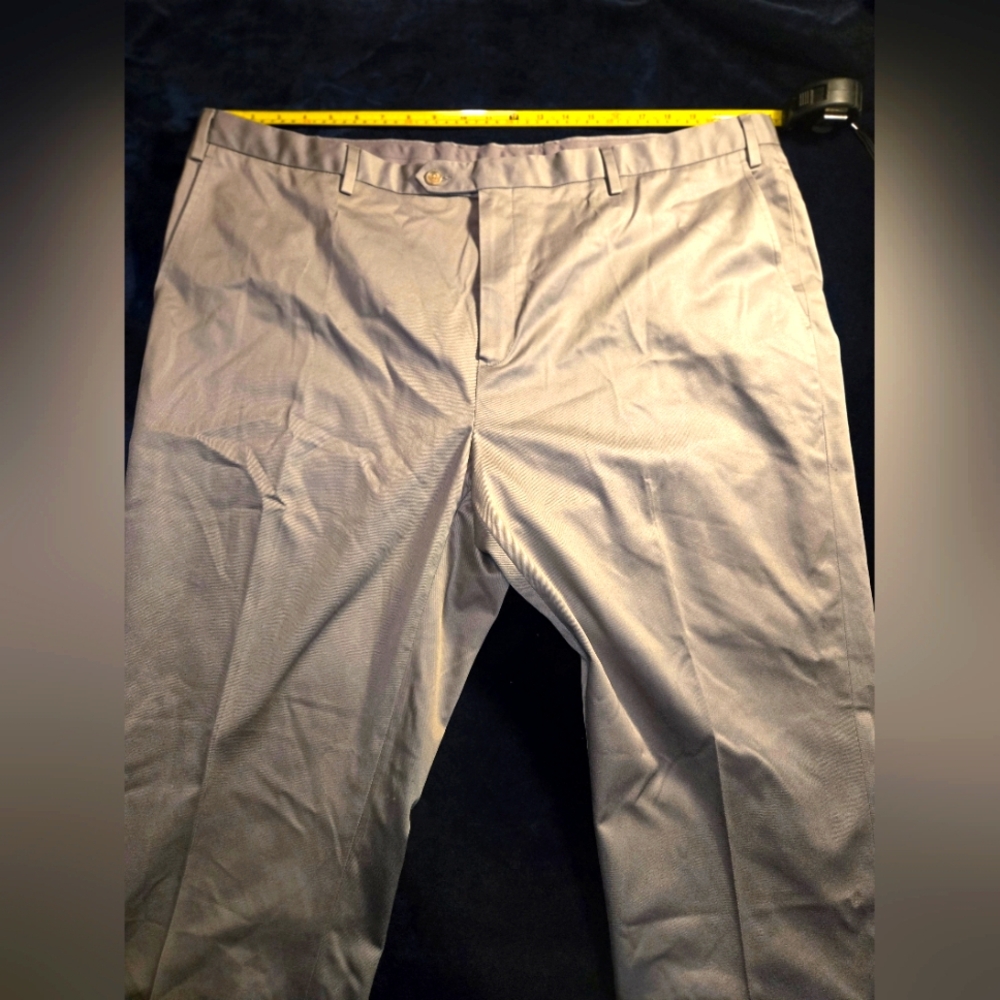 Jos. A. Bank Traveler's Khaki Pants All Cotton ĺ Men's Size 44x32 NWT